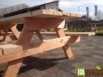 Grote picknicktafel